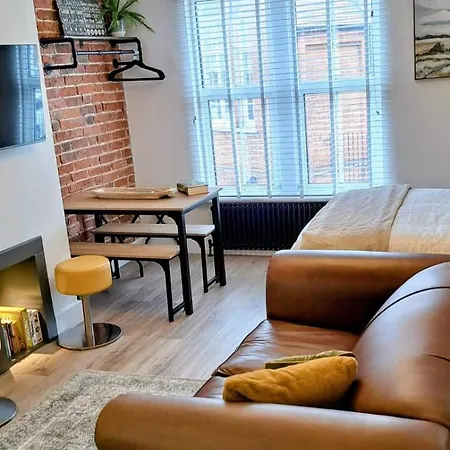 Urban Chic- Stylish Flat In The Heart Of St Albans Apartment Exterior photo
