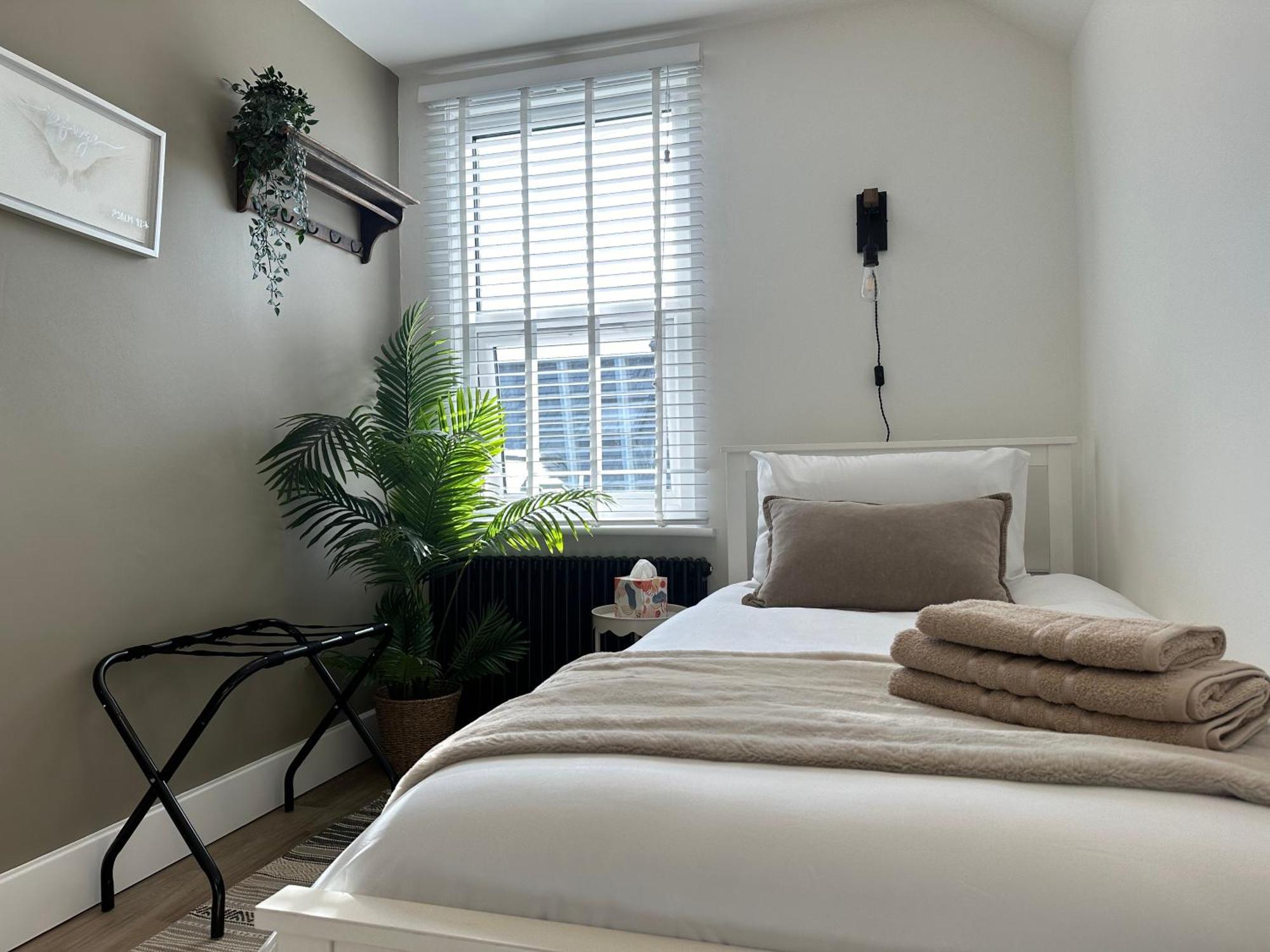 Urban Chic- Stylish Flat In The Heart Of St Albans