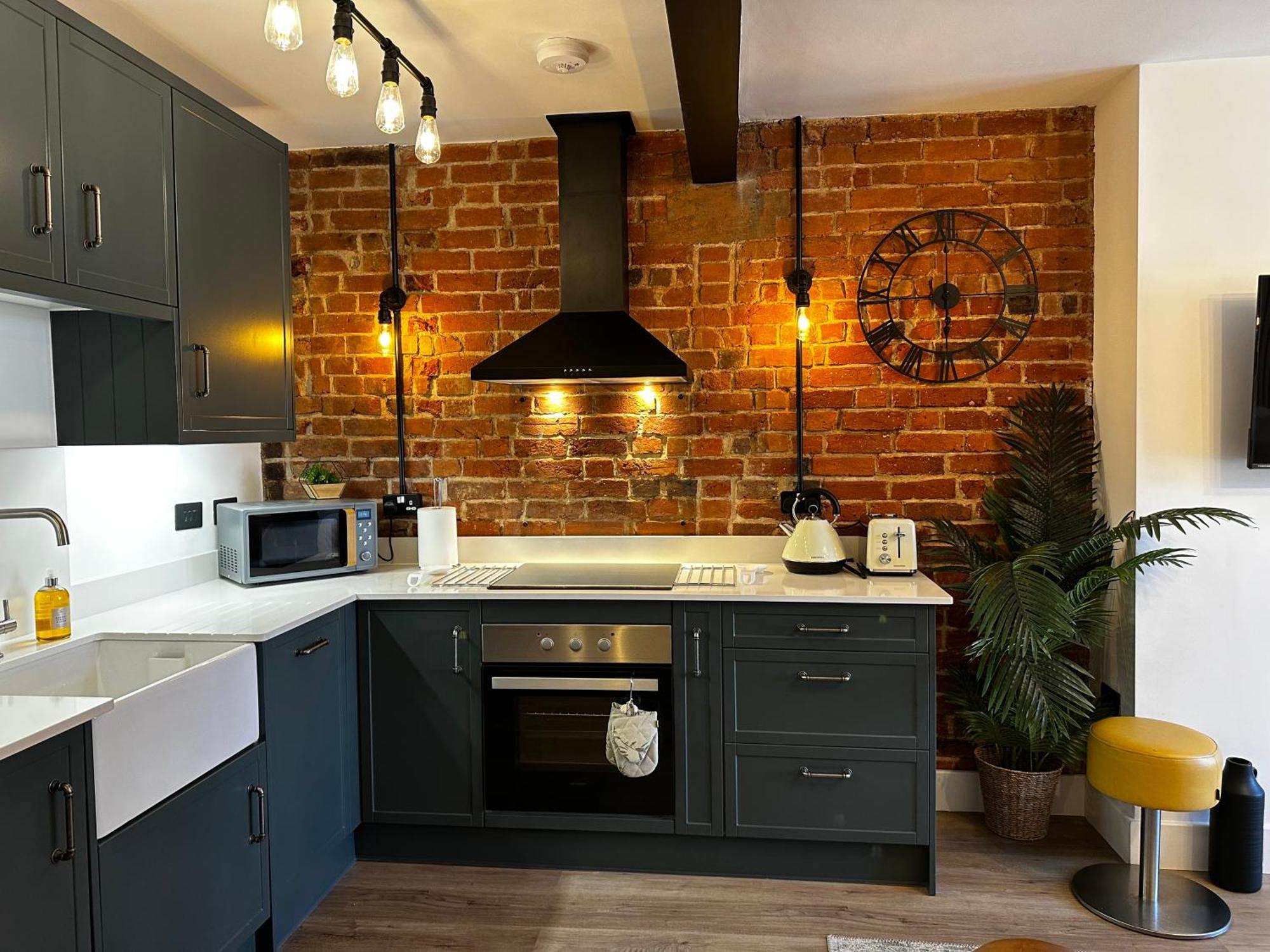 Urban Chic- Stylish Flat In The Heart Of St Albans