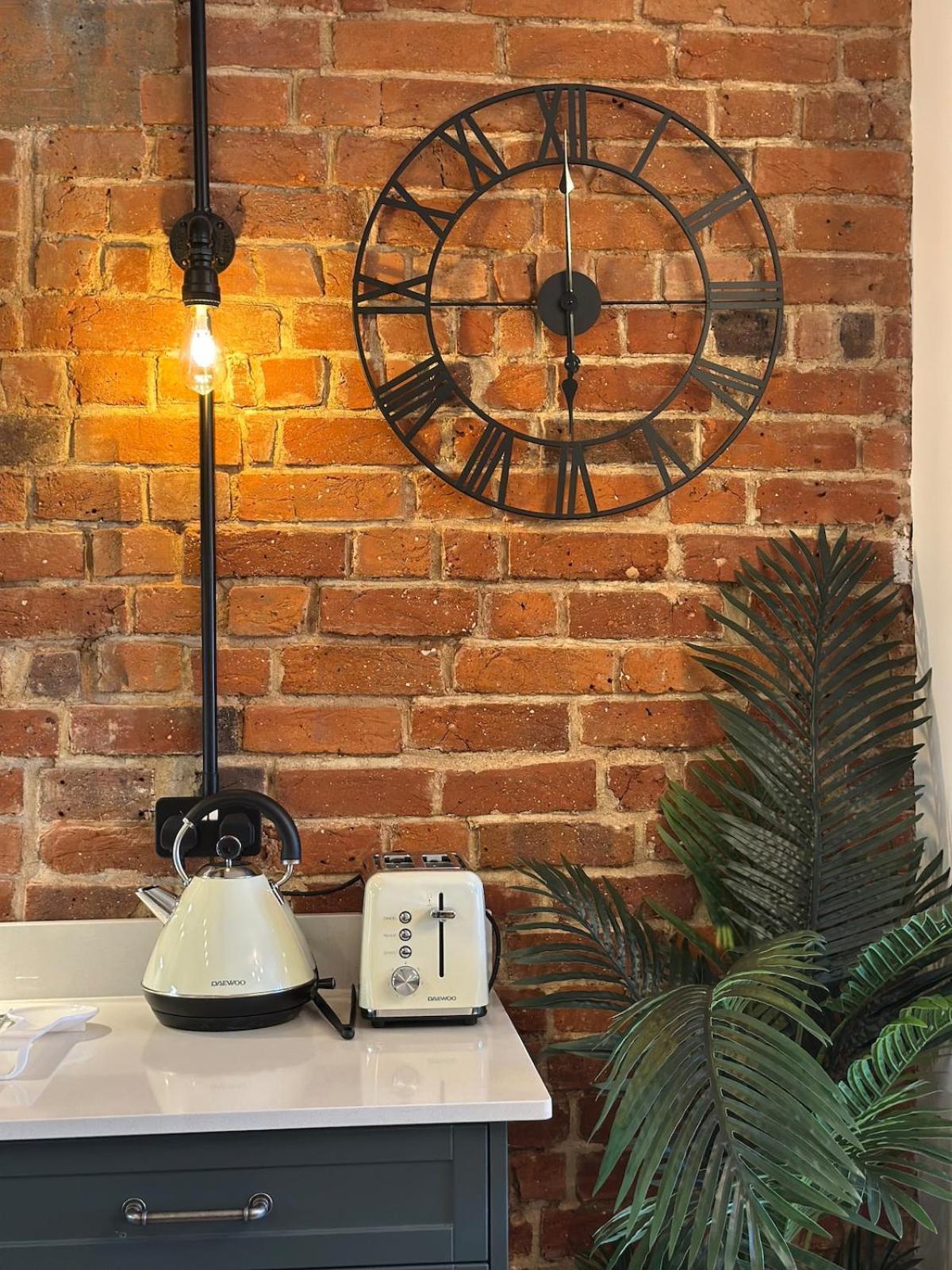 Urban Chic- Stylish Flat In The Heart Of Appartement *