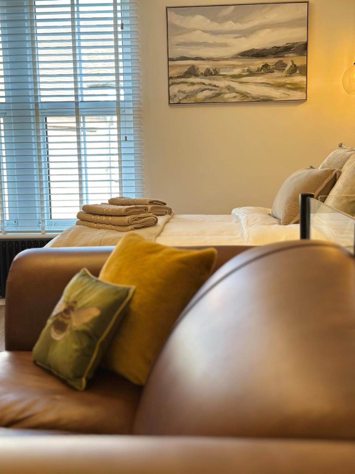 Urban Chic- Stylish Flat In The Heart Of St Albans